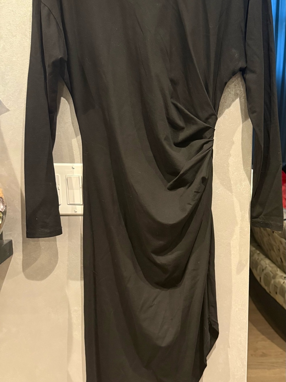 Source Unknown Black Long-Sleeve Ruched Midi Dress